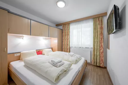 09_apart_holiday_soelden_doppelzimmer
